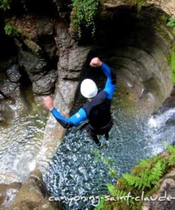 canyoning sportif à saint claude dans le jura canyon de coiserette grosdar pays de gex geneve lausanne nyon lyon
