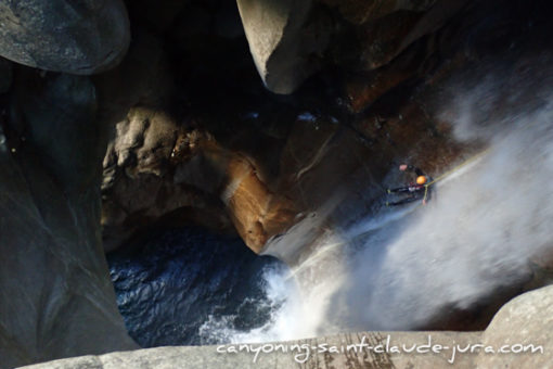 Stage Canyoning dans le Tessin en Suisse | Canyon de Cresciano Pontirone Iragna Lodrino